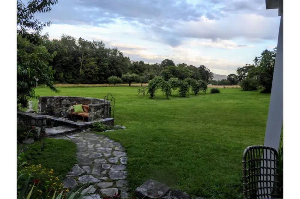 Photo of Outdoor in Williamstown