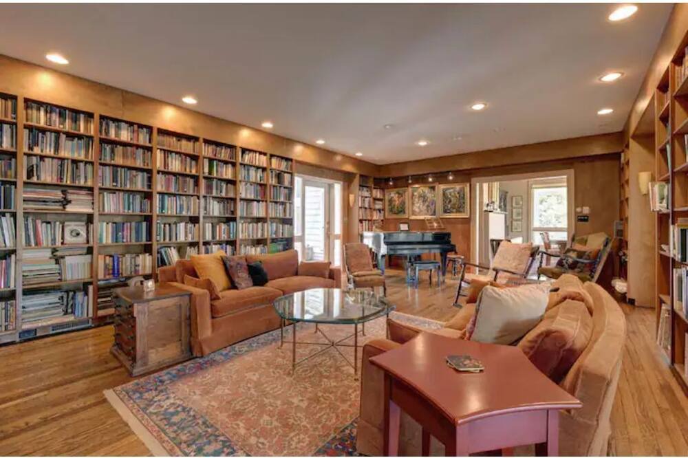 Photo of Livingroom in Williamstown