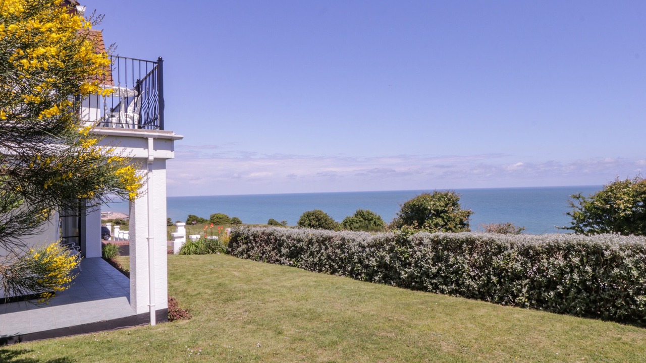 Photo of Others in Martin