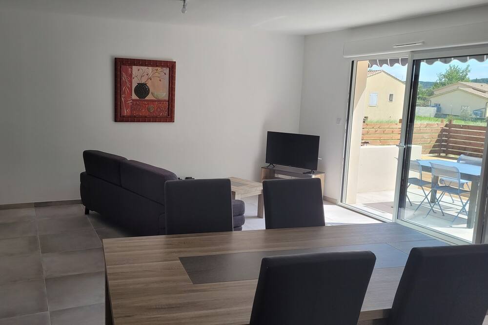 Photo of Livingroom in Les Mages