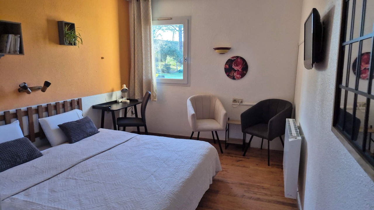 Photo of Bedroom in Trebes