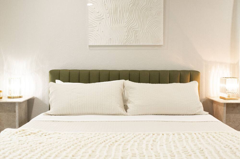 Photo of Bedroom in Grogan's Mill