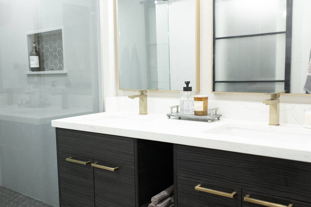 Photo of Bathroom in Grogan's Mill