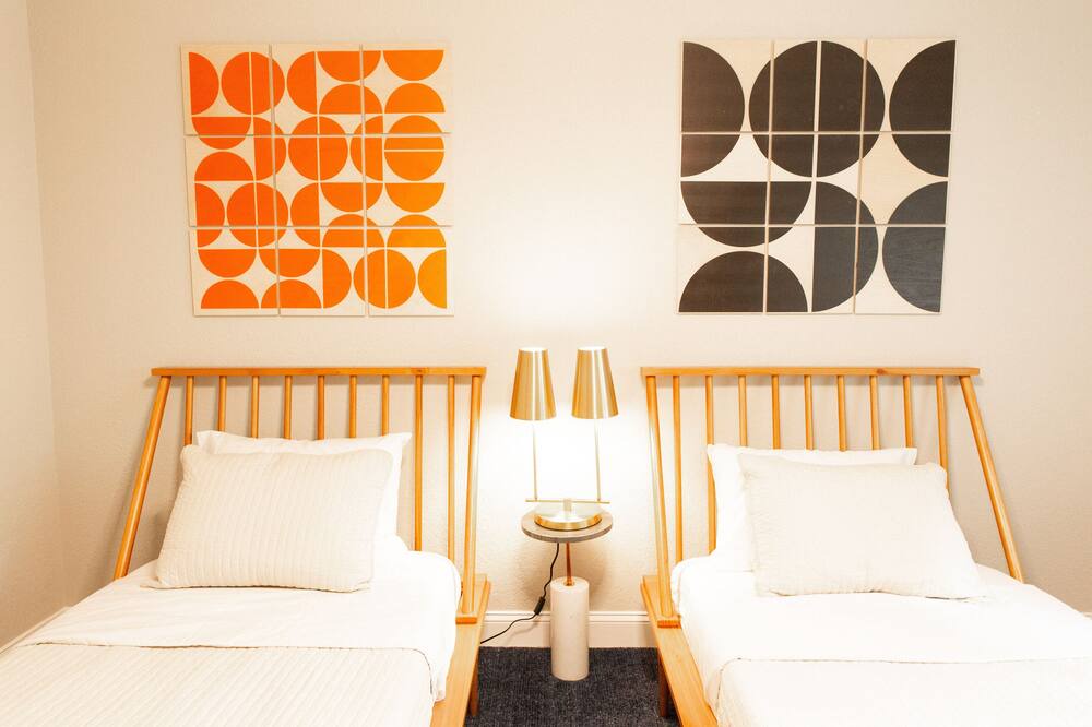 Photo of Bedroom in Grogan's Mill