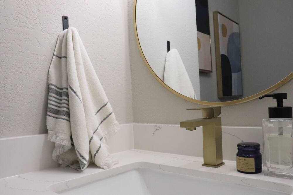 Photo of Bathroom in Grogan's Mill