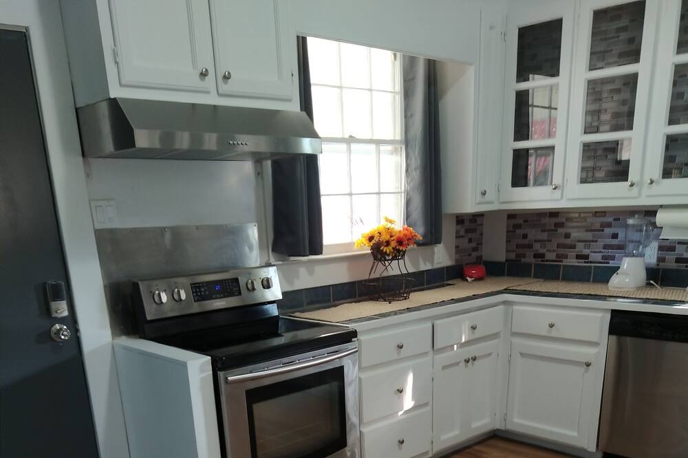 Photo of Kitchen in Winder