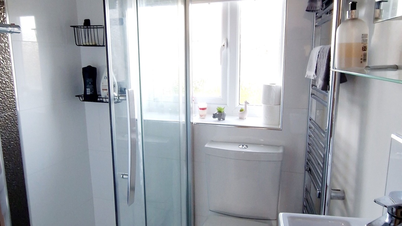 Photo of Bathroom in Blaenavon