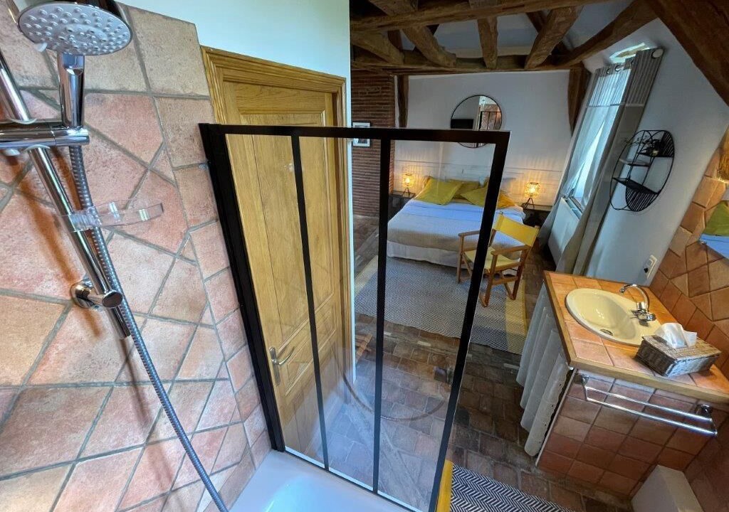 Photo of Bathroom in Paucourt