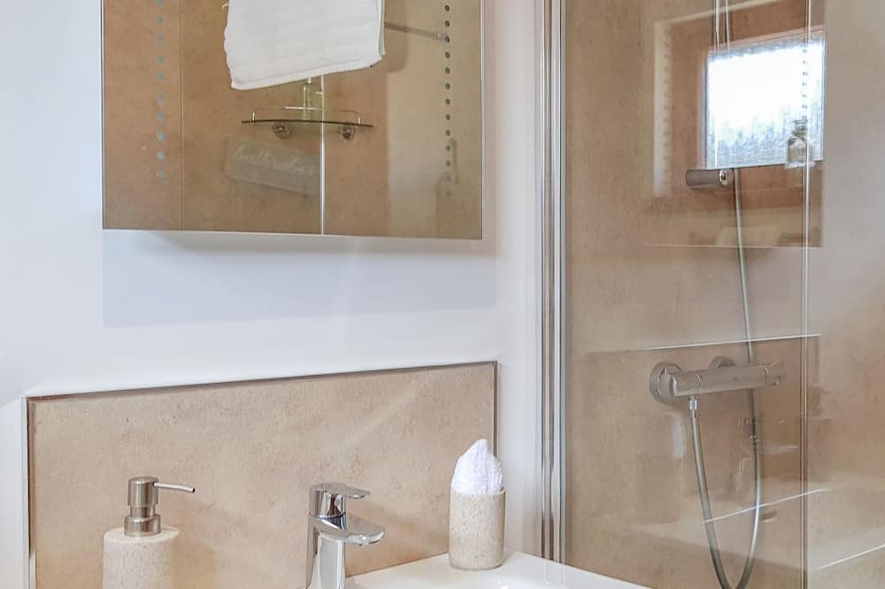 Photo of Bathroom in Kilrenny