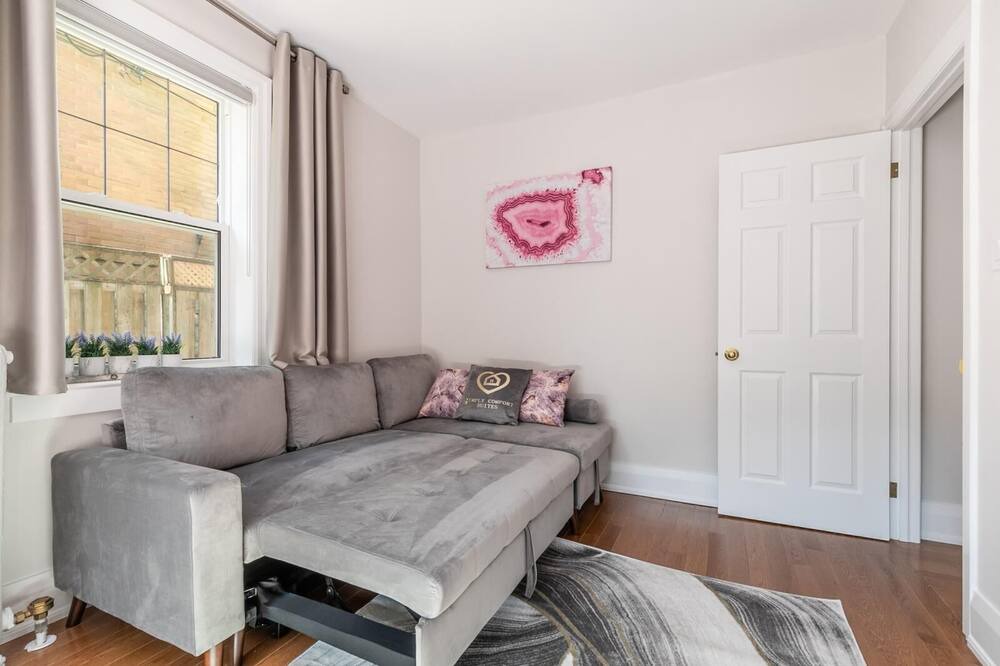 Photo of Livingroom in Saint Clair West Village