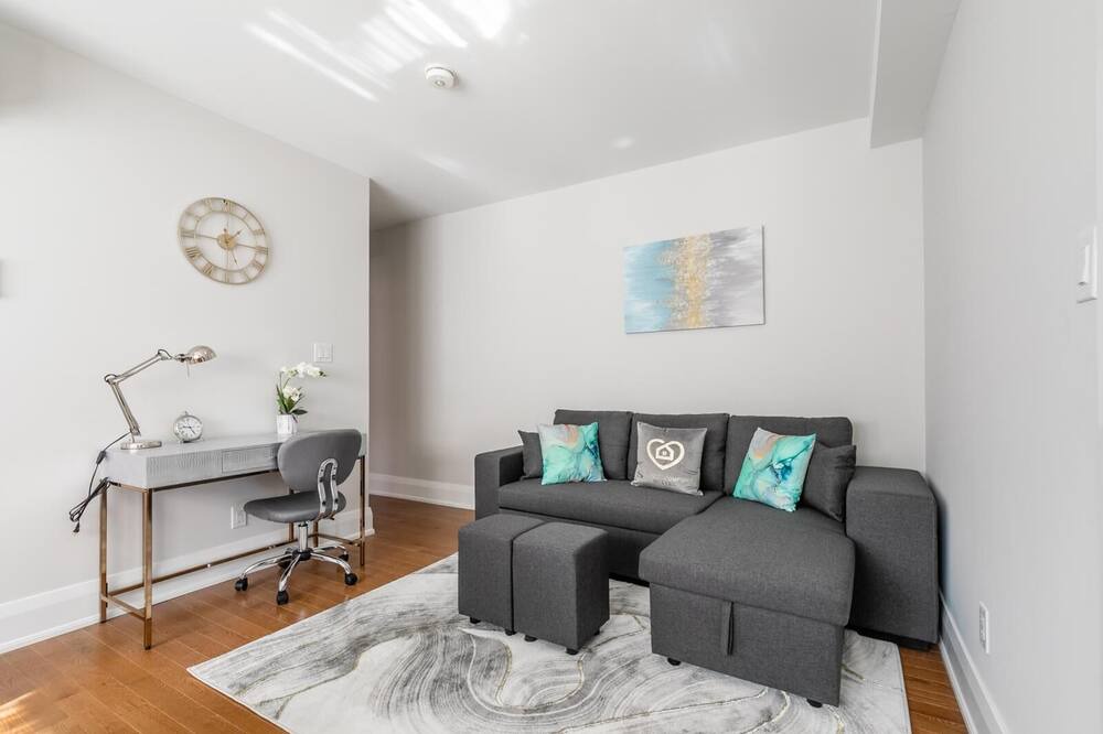 Photo of Livingroom in Saint Clair West Village