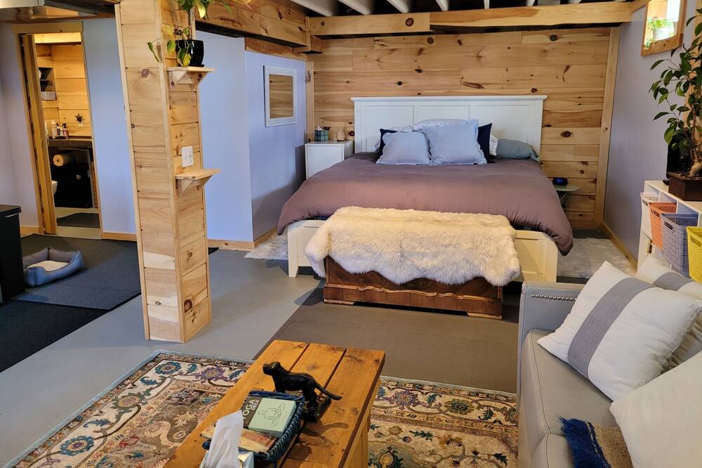 Photo of Bedroom in Suttons Bay