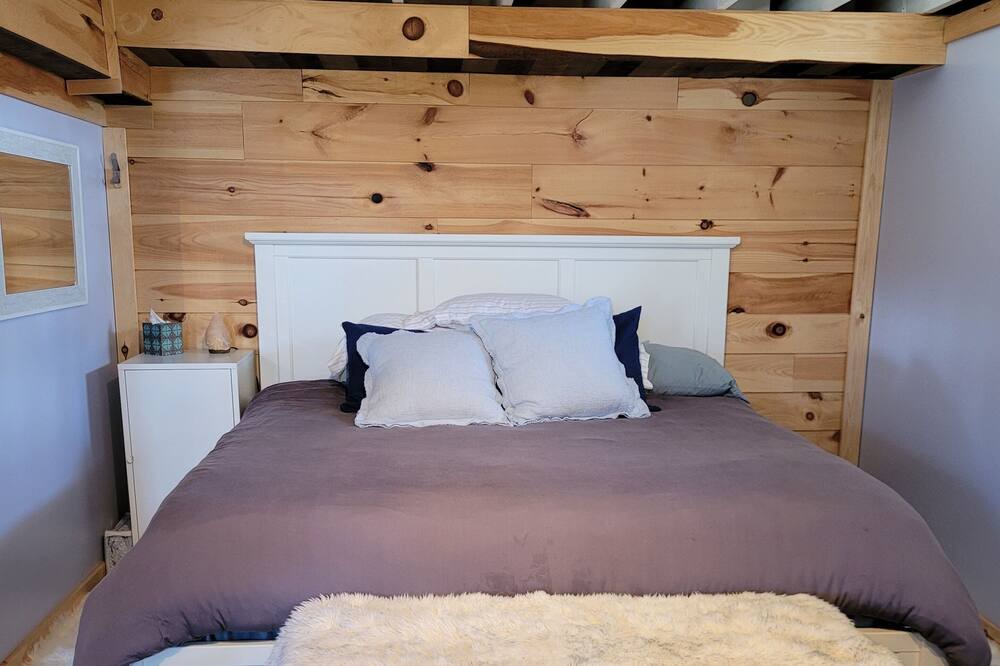 Photo of Bedroom in Suttons Bay