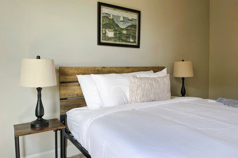 Photo of Bedroom in Rock Creek
