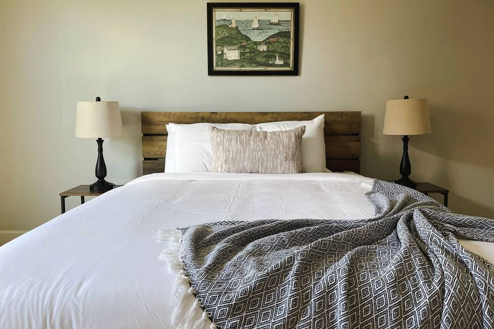 Photo of Bedroom in Rock Creek