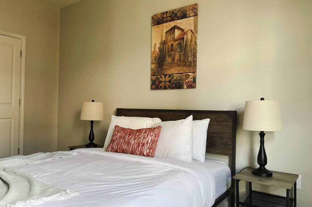 Photo of Bedroom in Ferndale