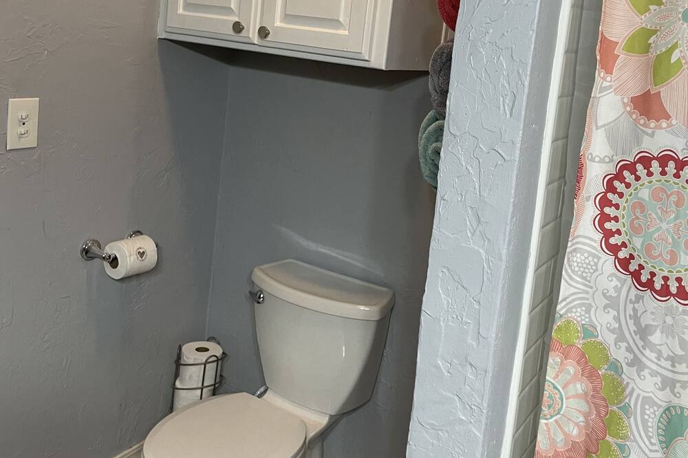 Photo of Bathroom in Canyon