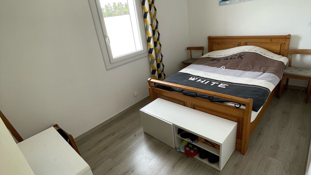 Photo of Others in Senas