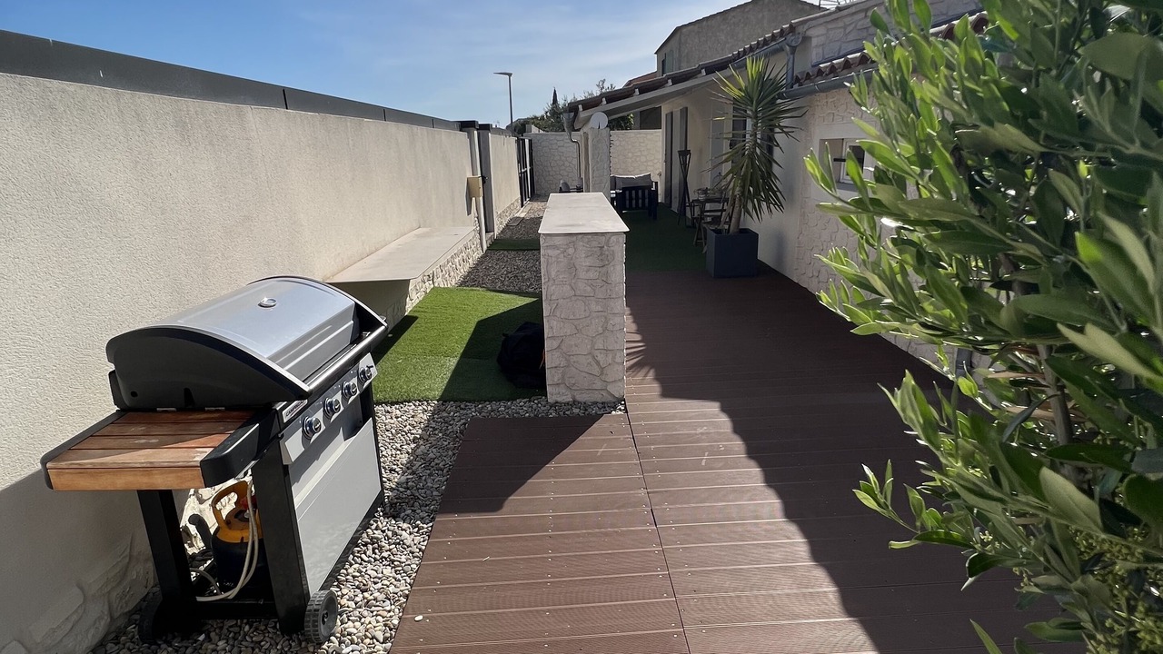 Photo of Outdoor in Senas