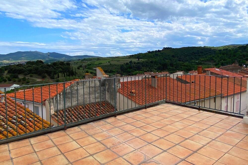 Photo of Patio Balcony in Latour-de-France