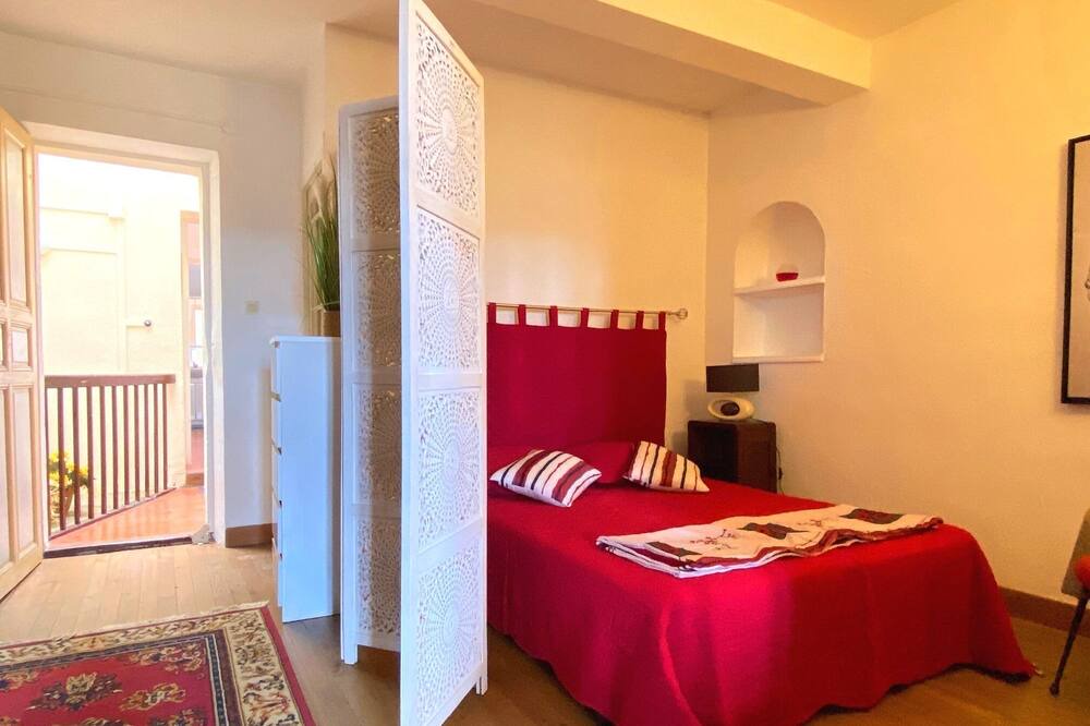 Photo of Bedroom in Latour-de-France