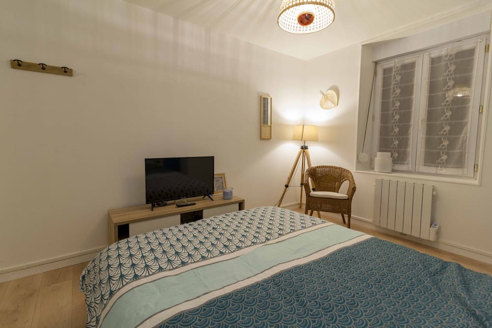 Photo of Bedroom in Flers