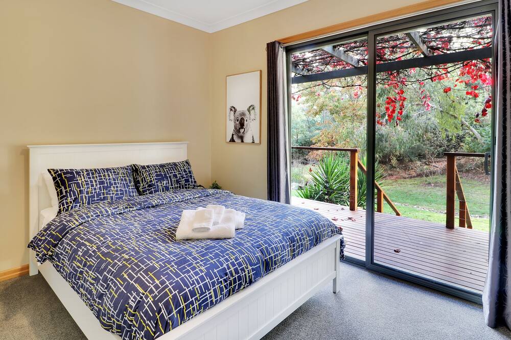 Photo of Bedroom in Macs Cove