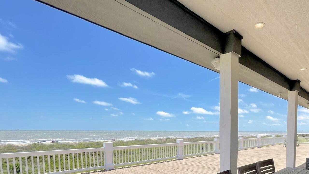 Photo of Patio Balcony in Crystal Beach