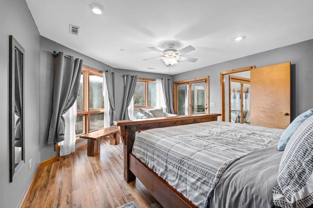Photo of Bedroom in Carroll County