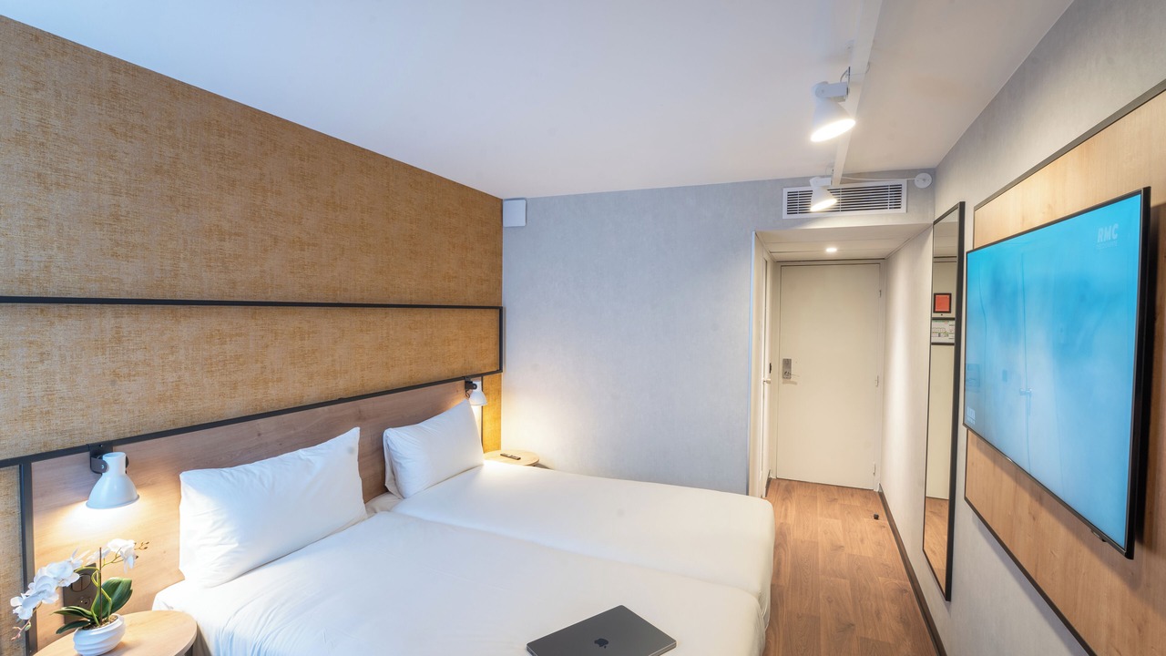 Photo of Bedroom in Saint-Ouen