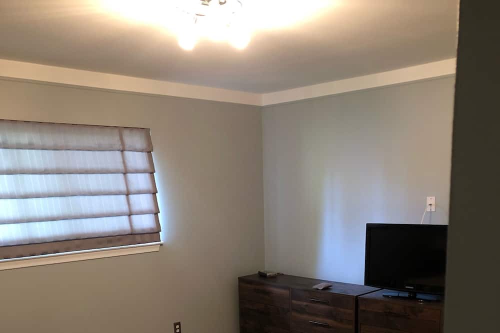 Photo of Bedroom in Farmington Hills