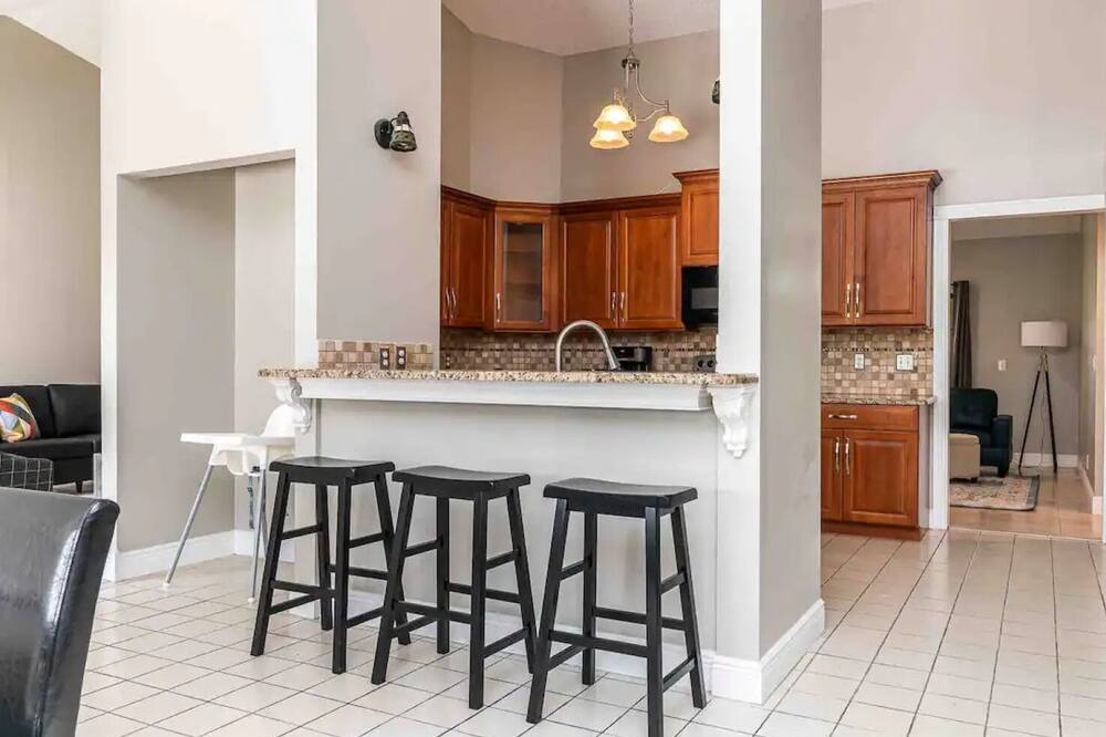 Photo of Kitchen in Greenview Shores