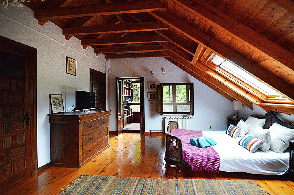 Photo of Bedroom in Orena