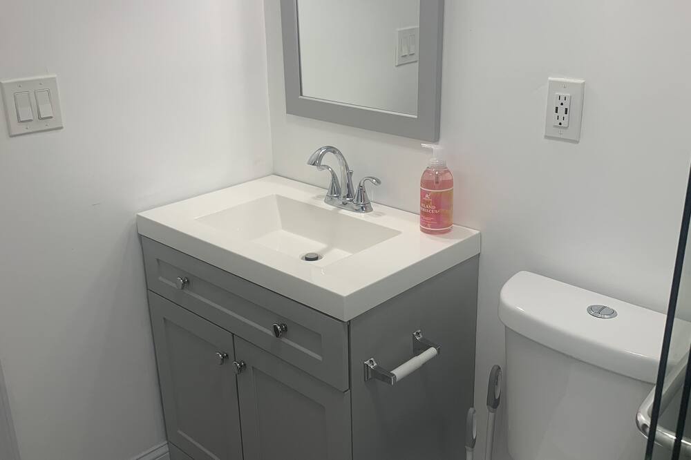 Photo of Bathroom in Orange Lake
