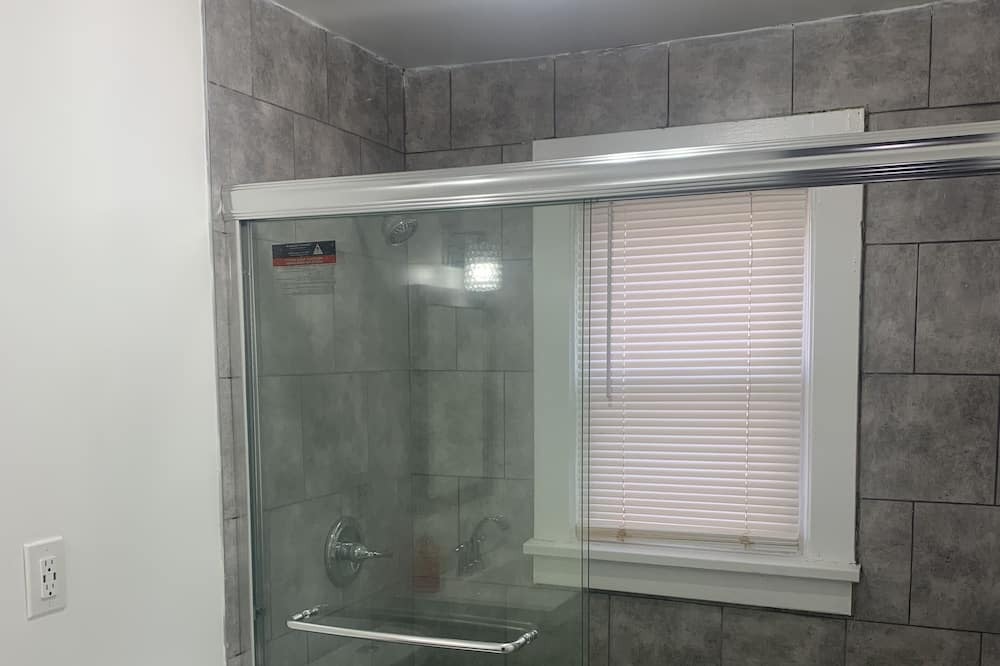 Photo of Bathroom in Orange Lake