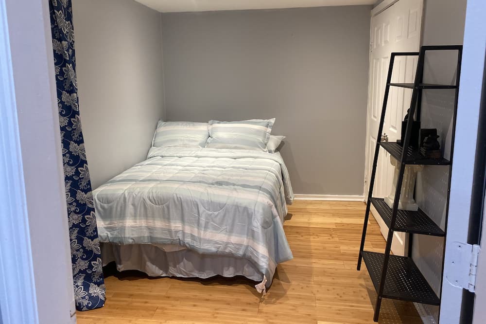 Photo of Bedroom in Orange Lake