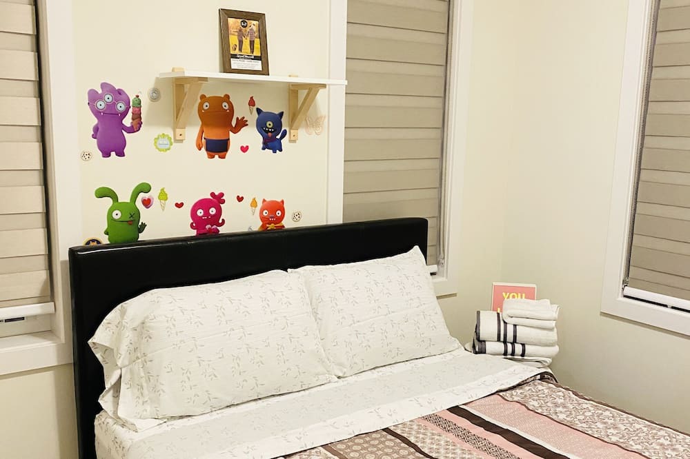 Photo of Bedroom in Stoney Creek