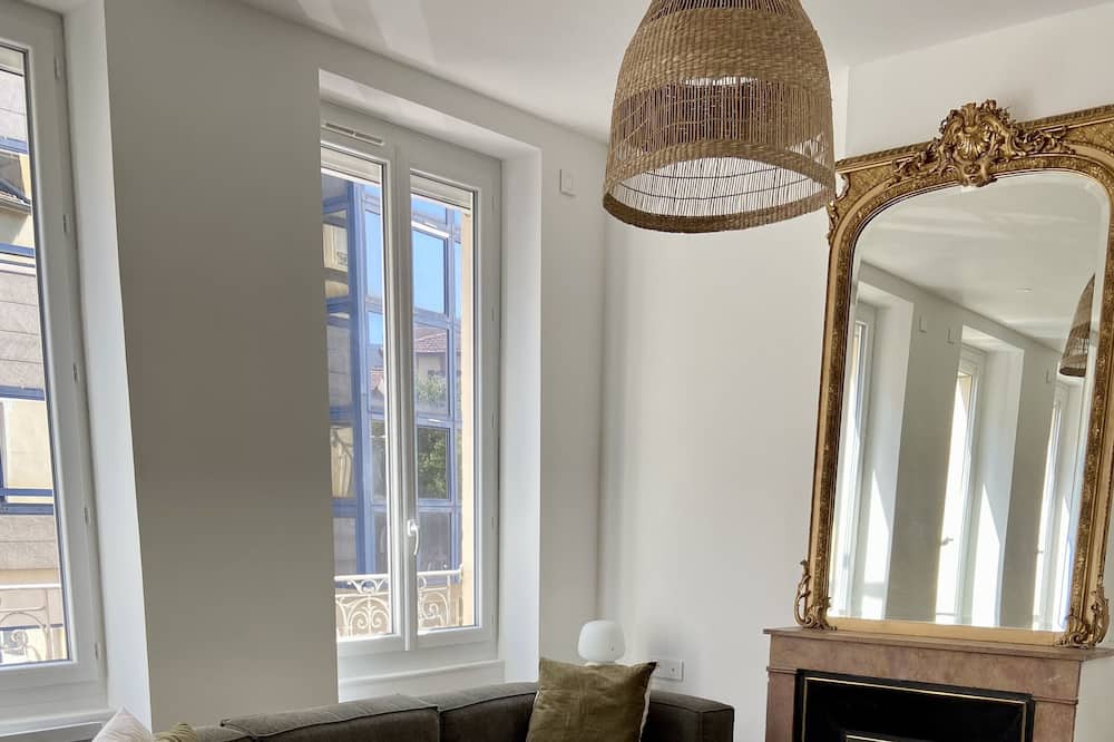 Photo of Livingroom in Charmettes - Bellecombe