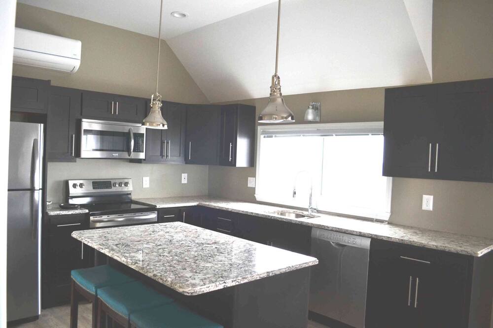Photo of Kitchen in Town of Somerset
