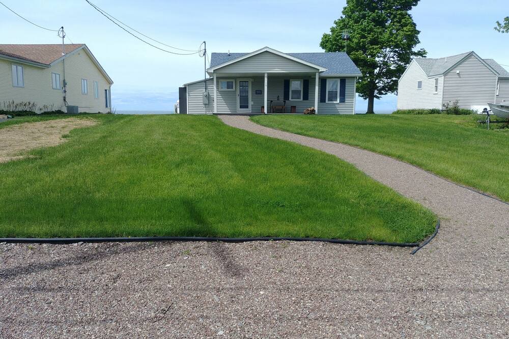Photo of Outdoor in Town of Somerset