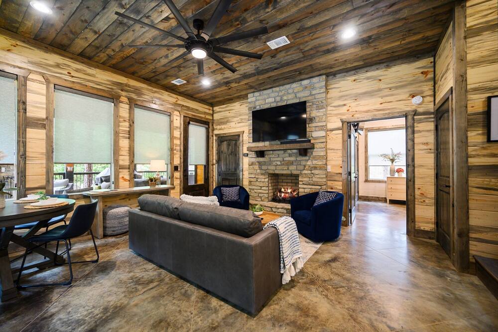 Photo of Livingroom in Golden
