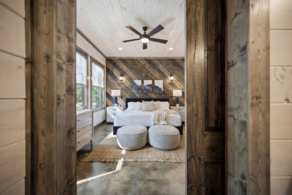 Photo of Bedroom in Golden