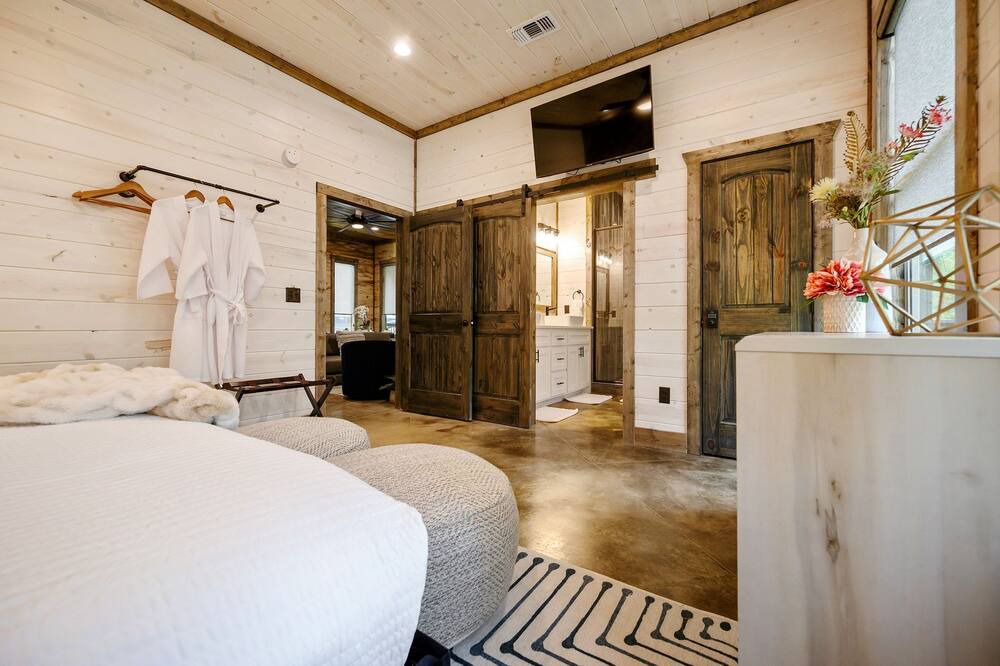 Photo of Bedroom in Golden
