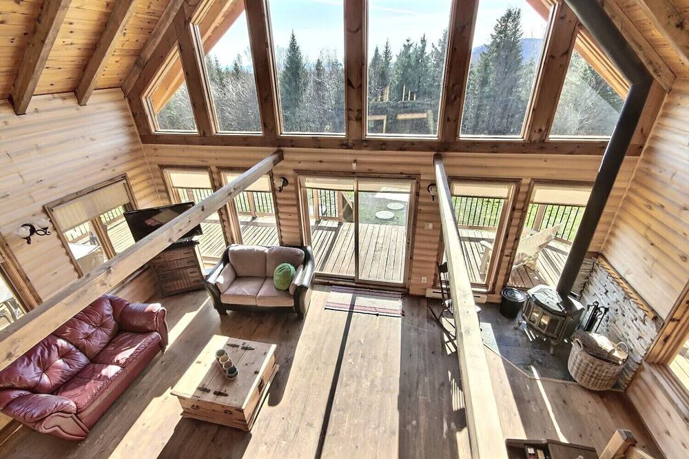 Photo of Livingroom in Petite-Riviere-Saint-Francois