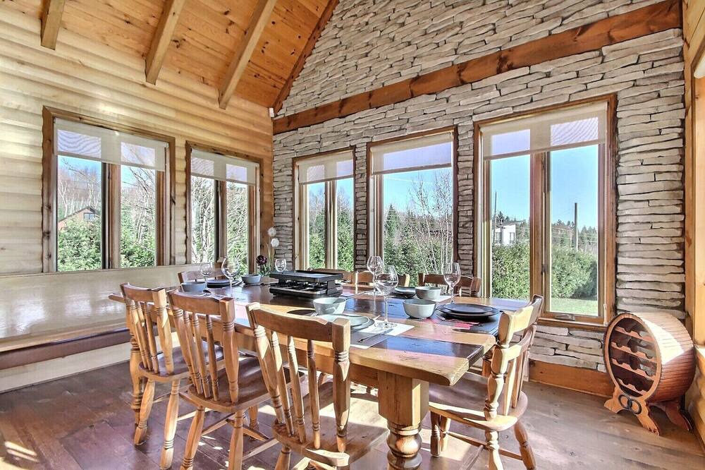 Photo of Kitchen in Petite-Riviere-Saint-Francois