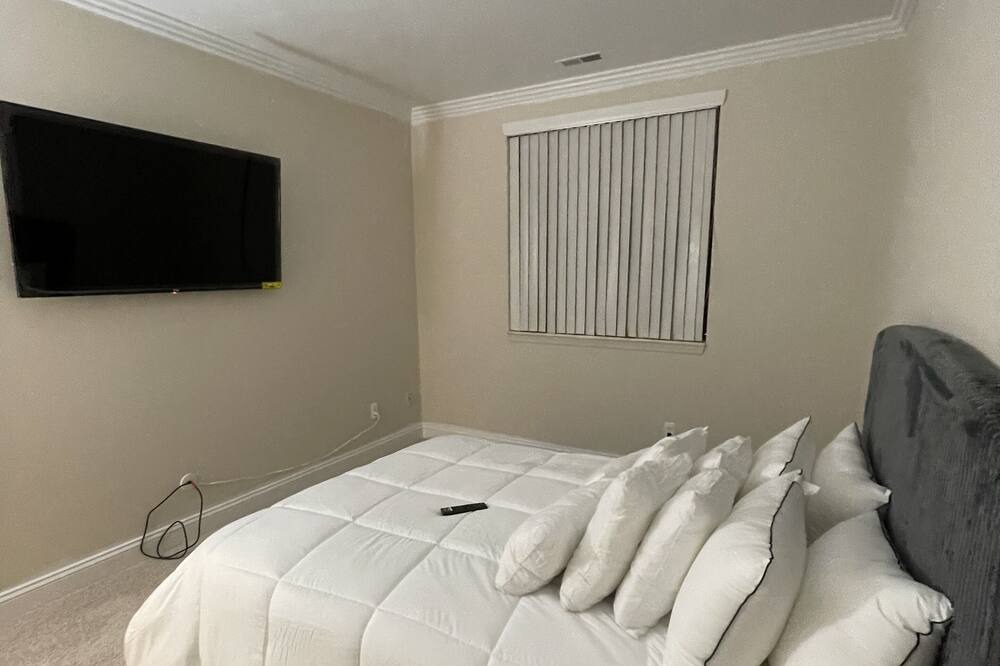 Photo of Bedroom in Novi