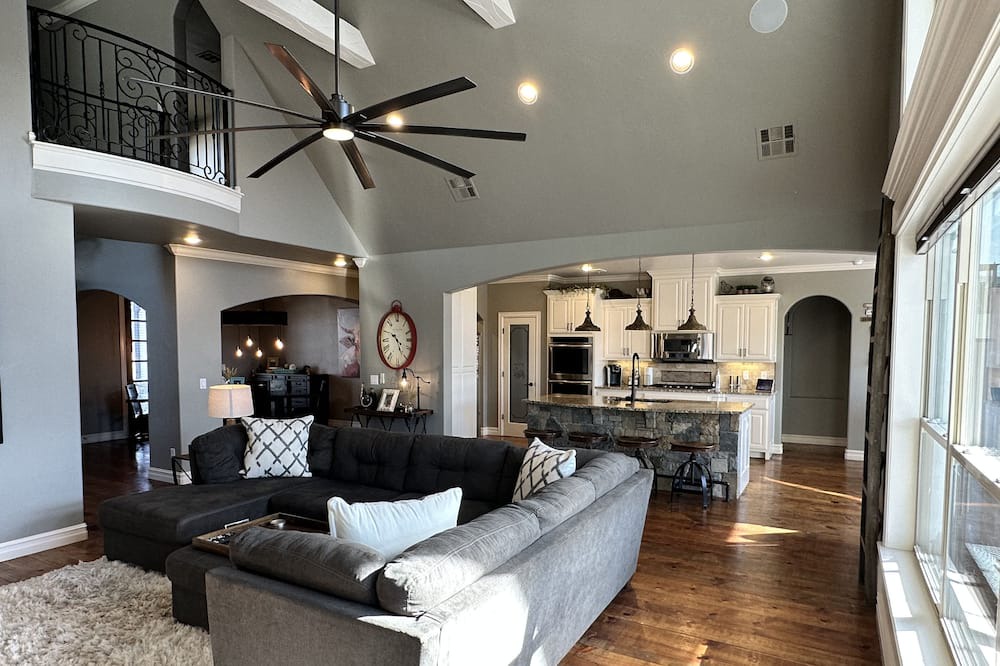 Photo of Bedroom in Bixby