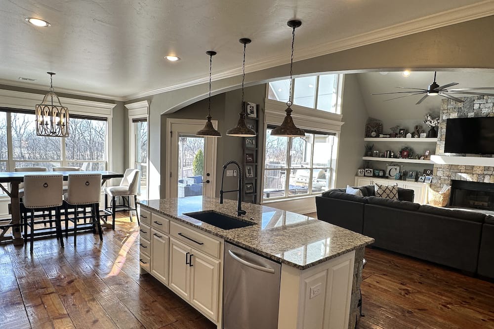 Photo of Bedroom in Bixby