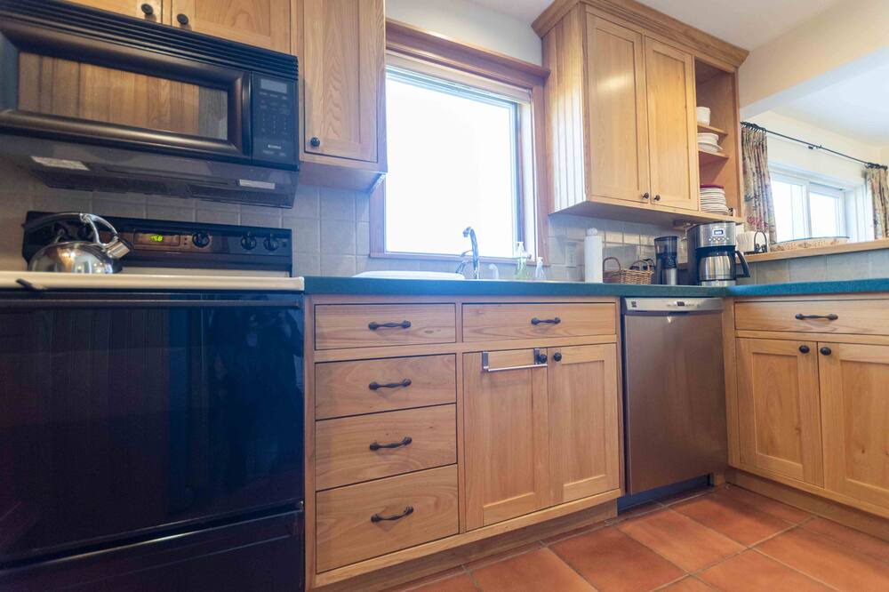 Photo of Kitchen in Warren