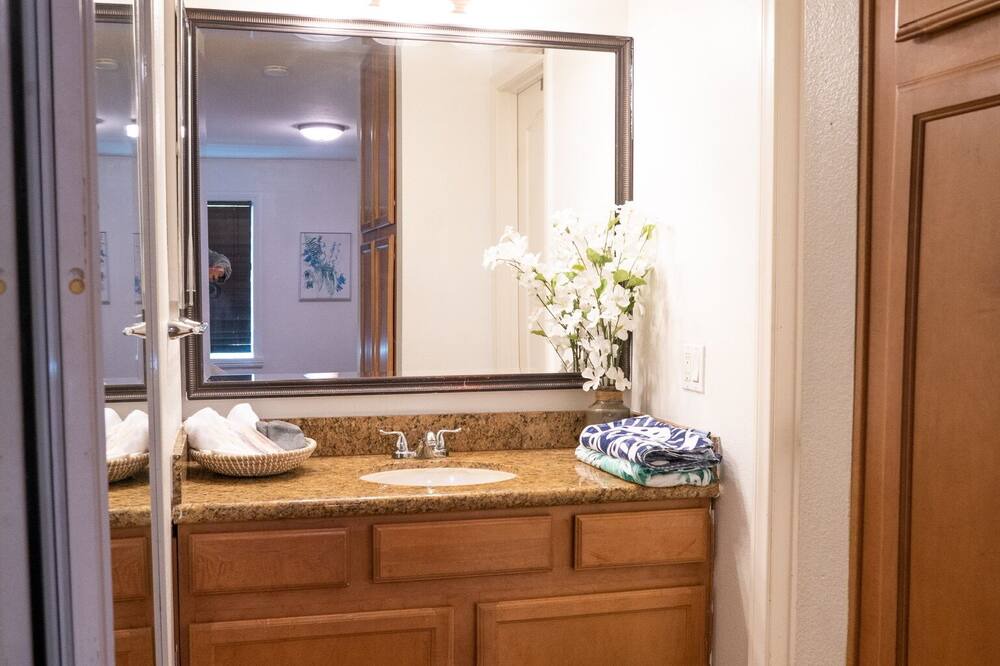 Photo of Bathroom in Serra Mesa